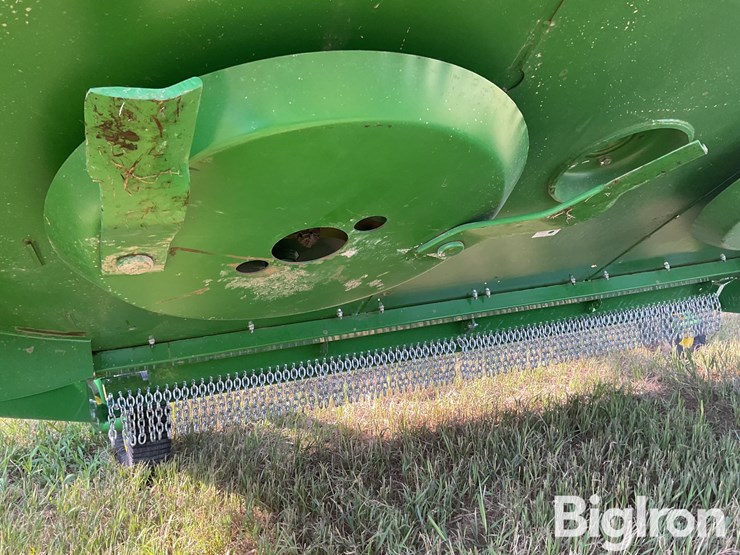 2025-john-deere-rc10m-image-14