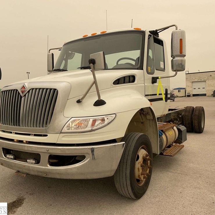 2017 INTERNATIONAL DURASTAR 4300