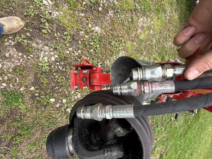 2019-new-holland-discbine-210-image-11