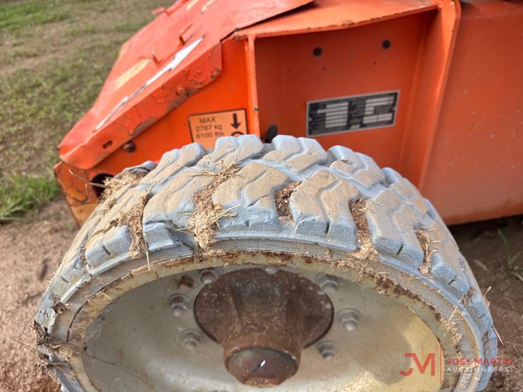 2017-jlg-e400a-image-5