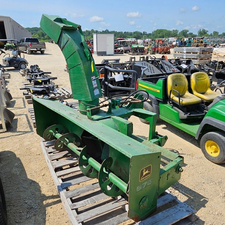 JOHN DEERE 676