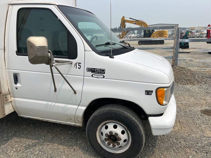 2002-ford-e450-image-10