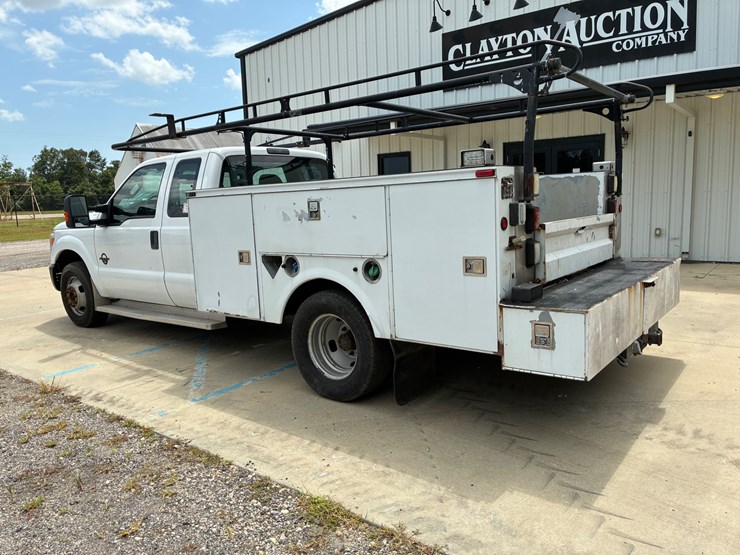 2015-ford-f350-xl-image-6
