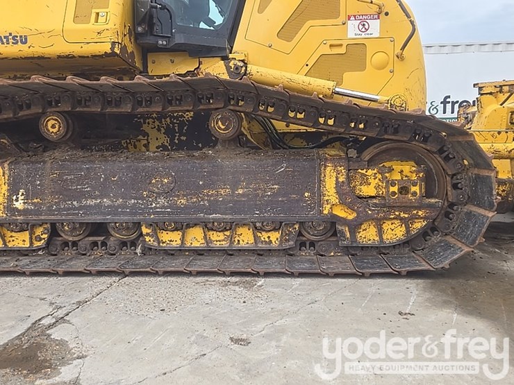 2020-komatsu-d61px-24-image-15