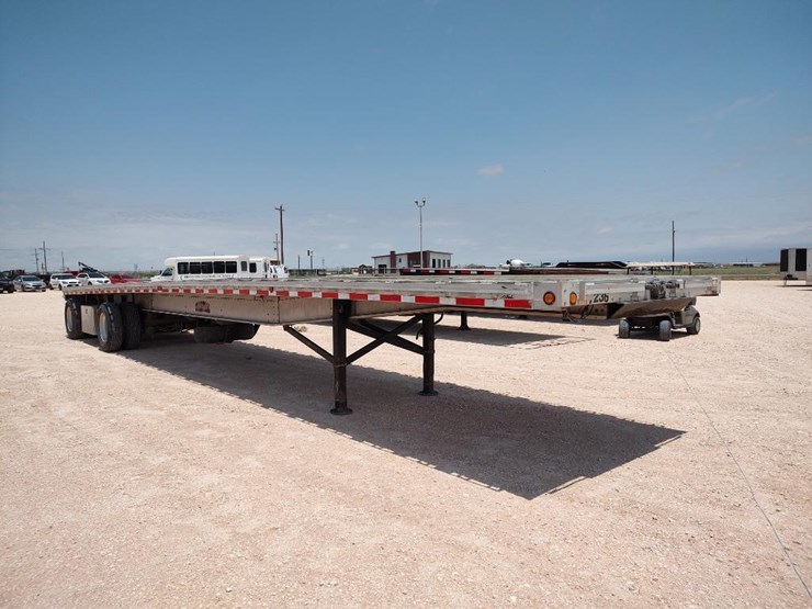 2000-chaparral-48-ft-image-4