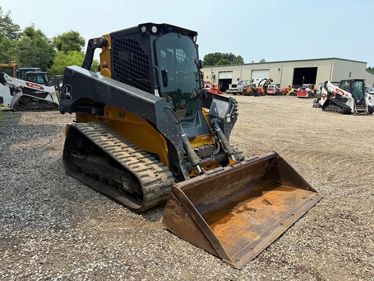 2023-deere-331g-image-6