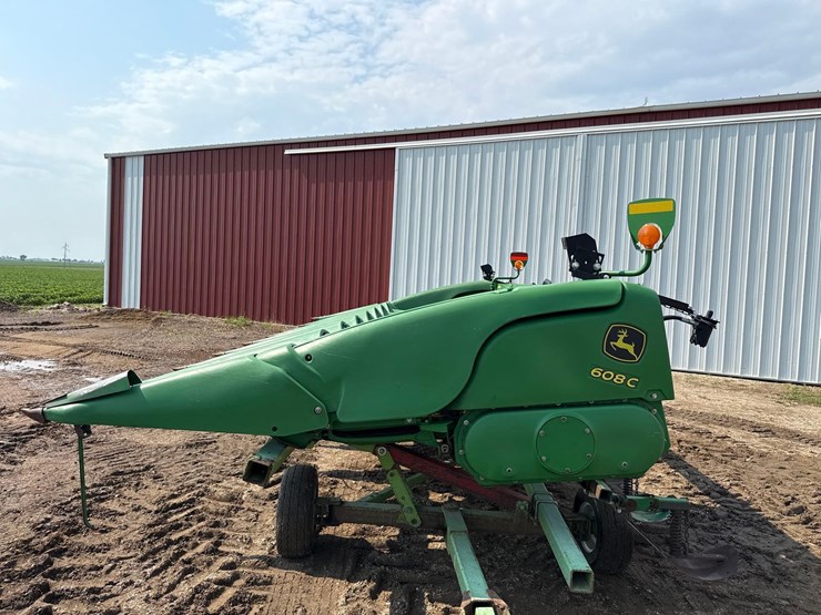 2012-john-deere-608c-image-5