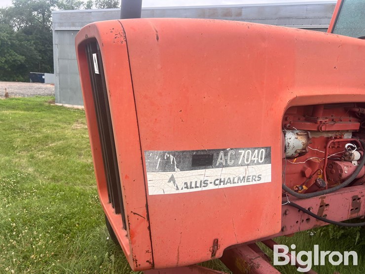 1976-allis-chalmers-7040-image-17