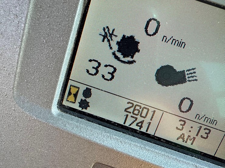 2011-john-deere-9770-sts-image-75