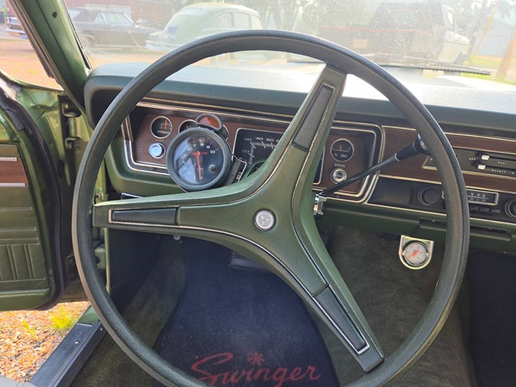 #1835-•-1972-dart-swinger-image-62
