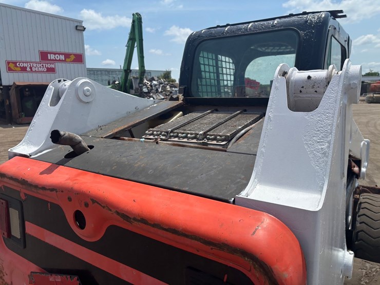 2013-bobcat-s630-image-15