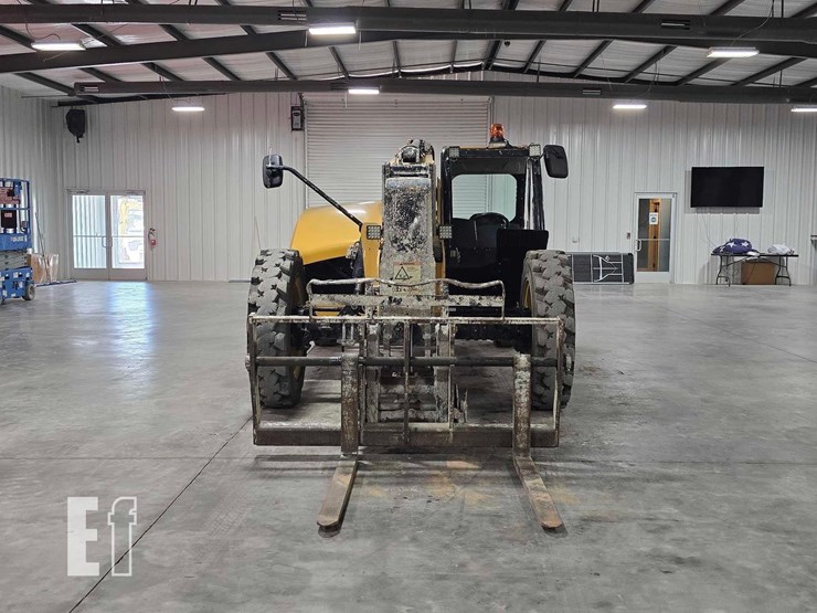 2016-caterpillar-tl642d-image-7