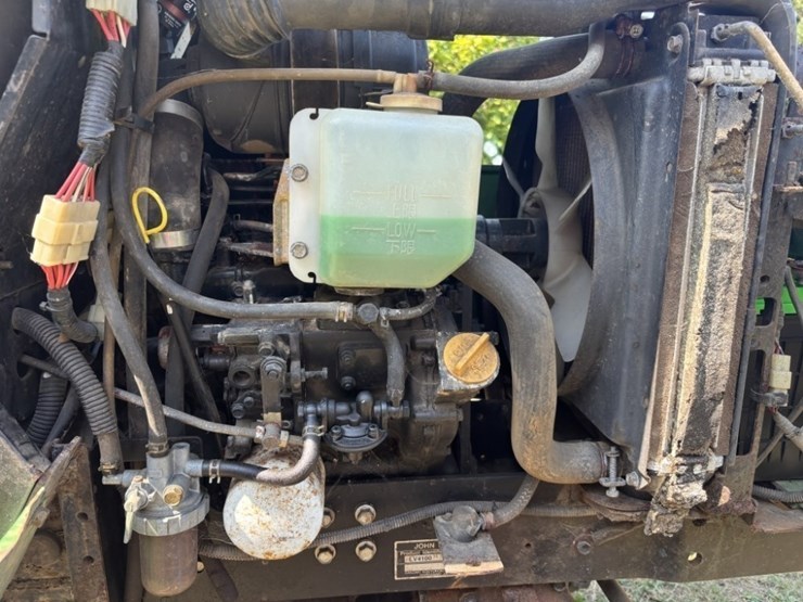 john-deere-4100-image-25