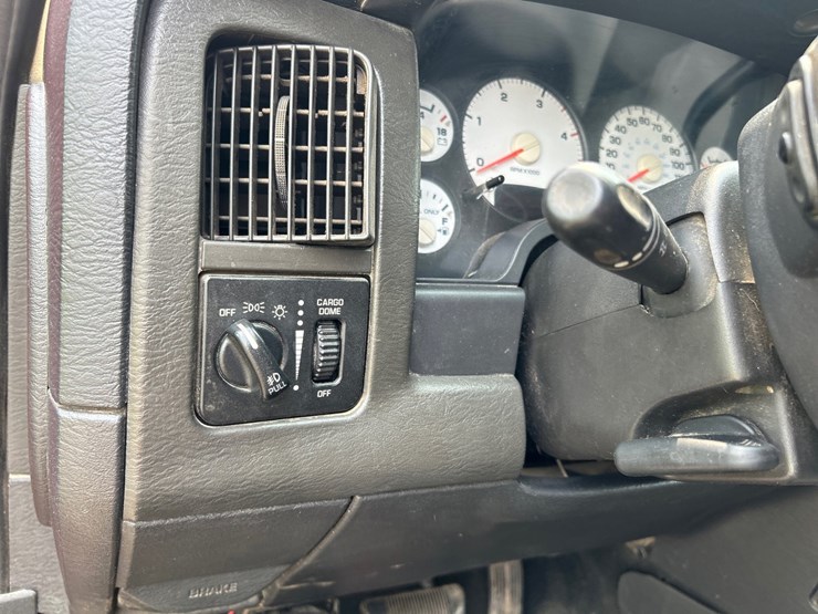 2005-dodge-ram-3500-image-54