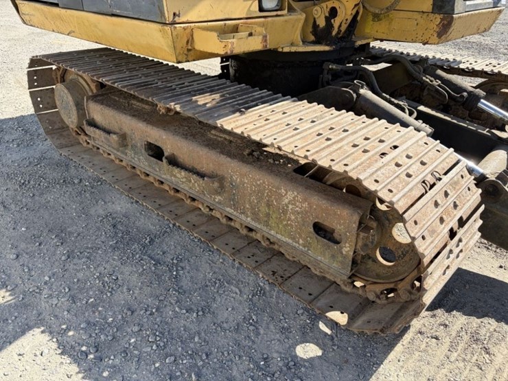 1990-caterpillar-e70b-image-23