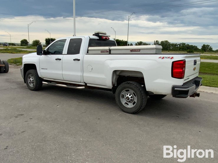 2016-chevrolet-silverado-2500-image-7