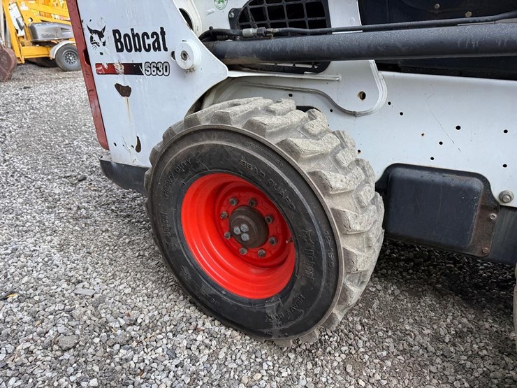 2011-bobcat-s630-image-13