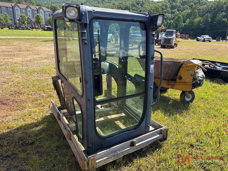 kubota-kx057-image-1