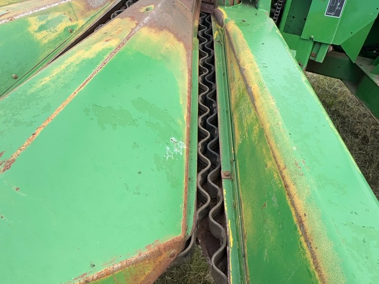 john-deere-3975-image-11