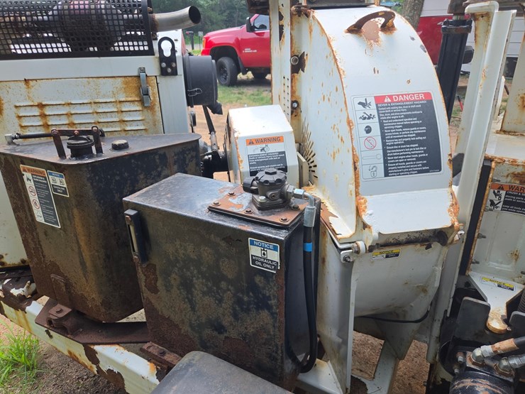 #1801-•-2016-altec-towable-wood-chipper-image-46