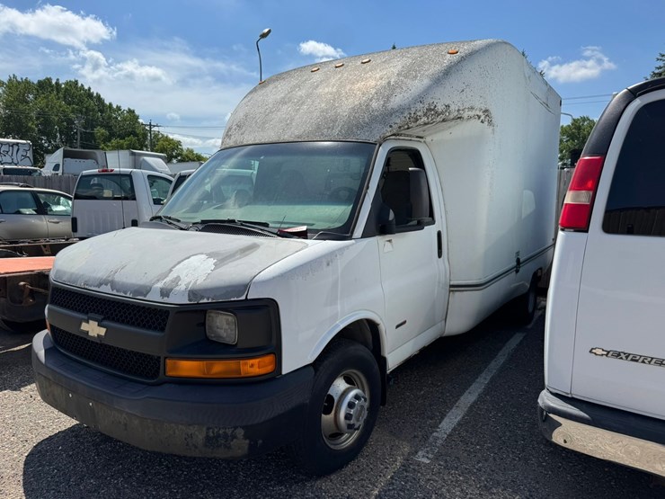 #1895-•-2007-chevy-etv-van-image-1