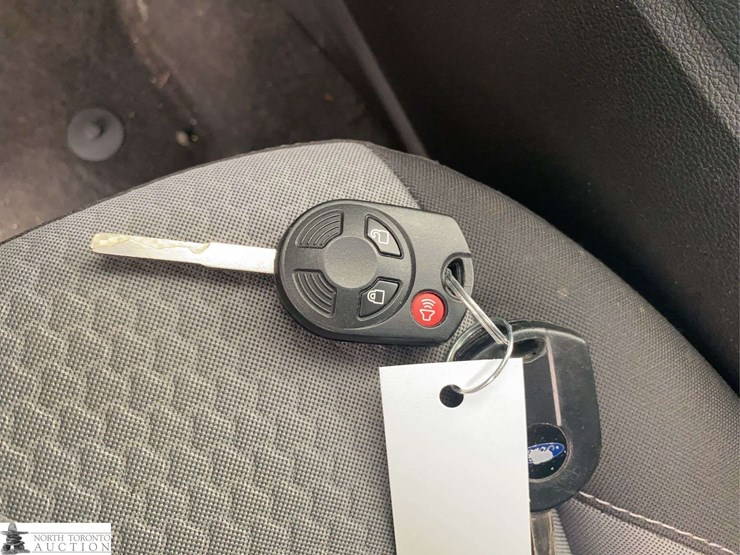 2018-ford-escape-se-image-13