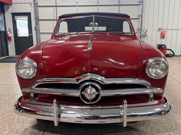 #1879-•-1949-ford-custom-convertible-image-16