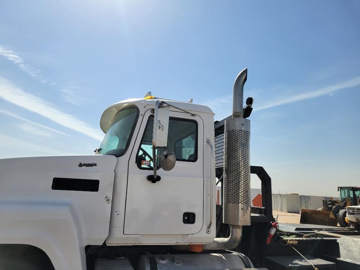 2007-mack-chn613-image-12