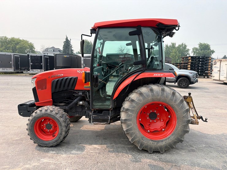 2021-kubota-l6060-image-2