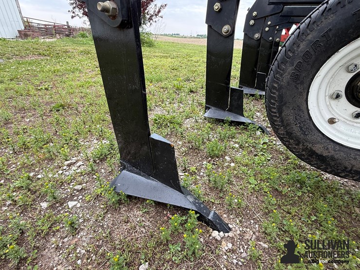 2019-case-ih-2500-image-16