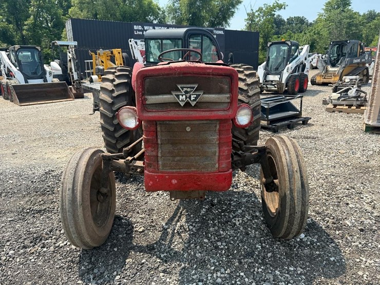 massey-ferguson-135-image-7