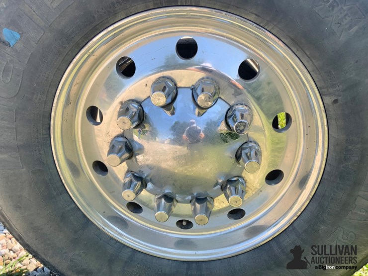 peterbilt-389-image-20