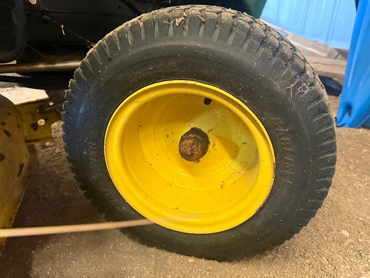 john-deere-145-image-22