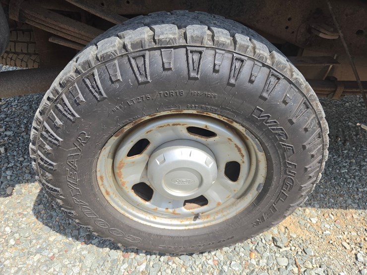 2013-ford-f350-image-57