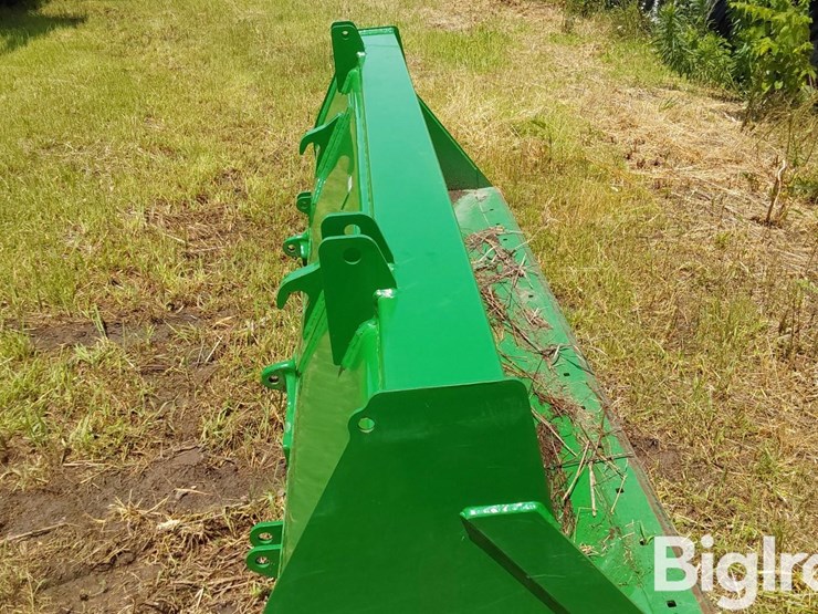 john-deere-8-image-13