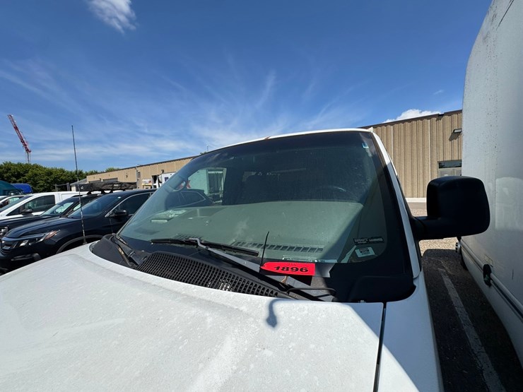 #1896-•-2008-chevy-express-van-image-25