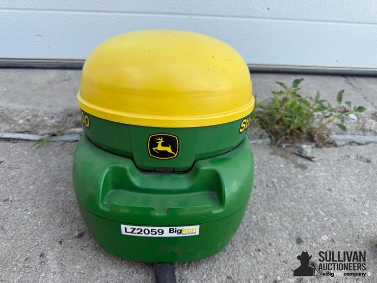 john-deere-3000-image-2