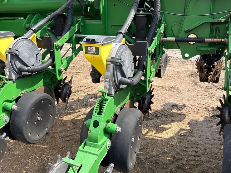 2006-john-deere-1770nt-image-20
