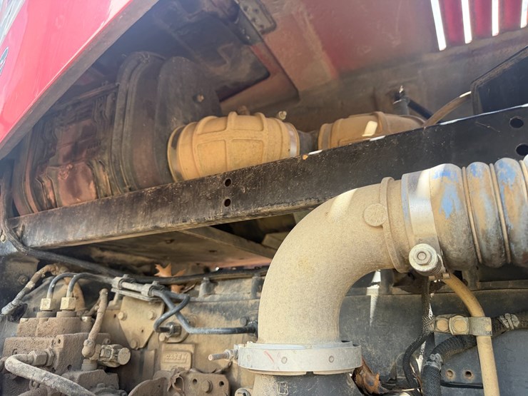 2014-case-ih-470-image-100