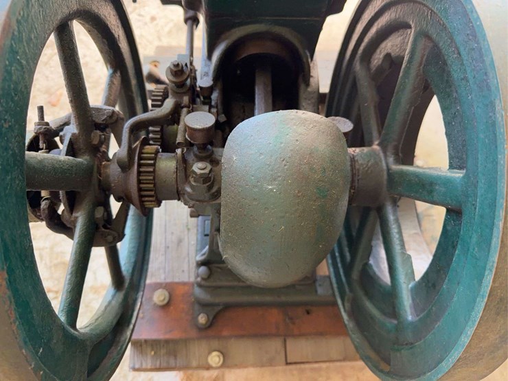 rock-island-1-1/2-hp-engine-image-10