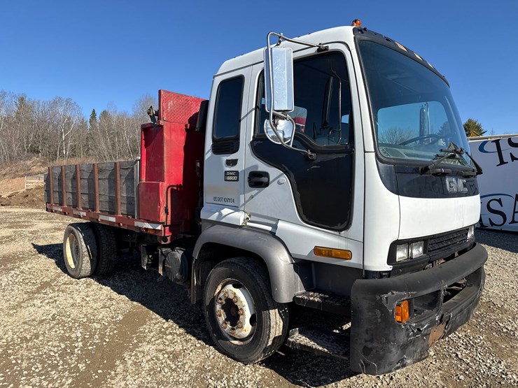 2000-gmc-t6500-image-7