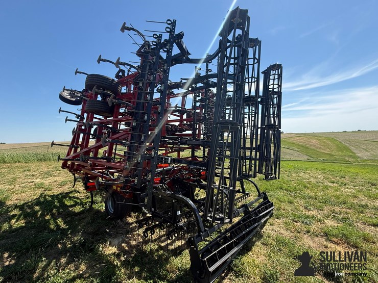 2023-case-ih-255-image-7