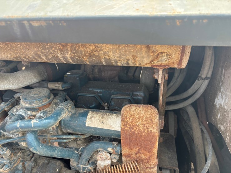 2013-bobcat-s630-image-32