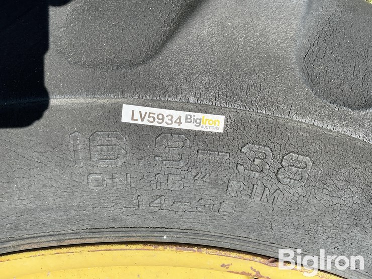 john-deere-16-image-15