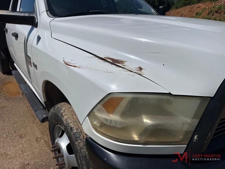 2012-dodge-3500hd-image-19
