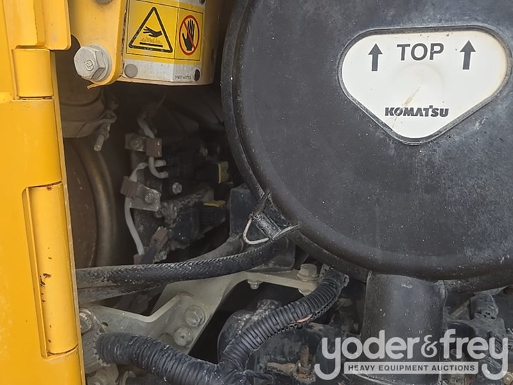 2020-komatsu-d61px-24-image-43