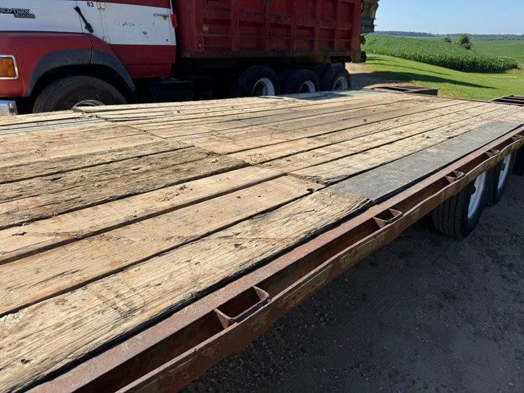 #1888-•-2004-friesen-welding-load-warrior-7-ton-gooseneck-trailer-image-16