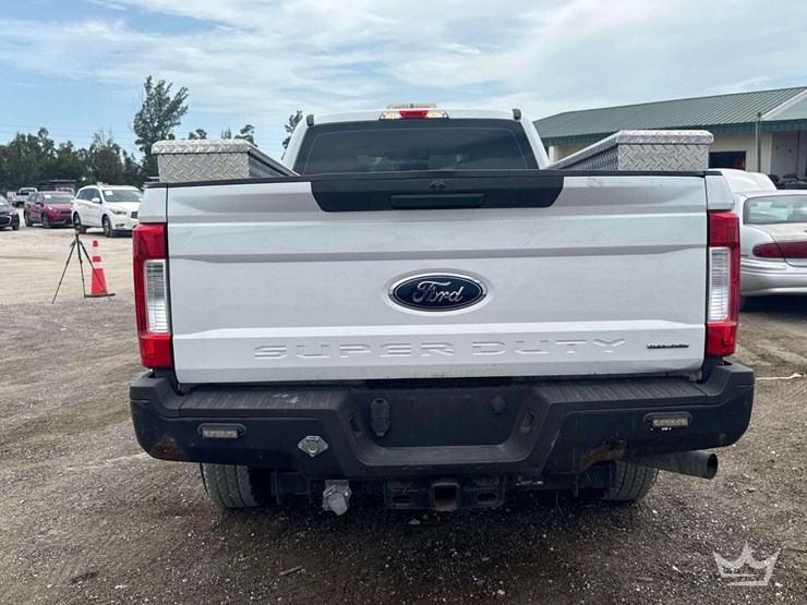 2019-ford-f250-image-11