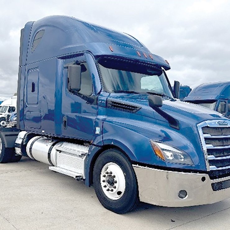2020 FREIGHTLINER CASCADIA 126