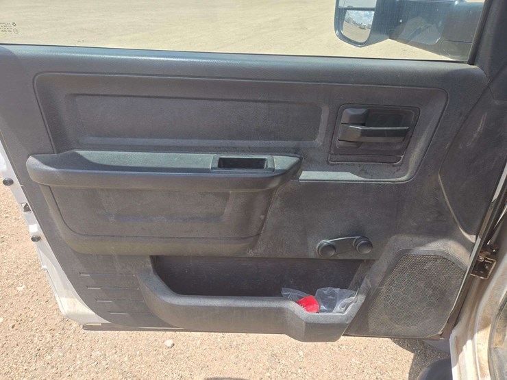 2011-ram-4500-slt-image-26